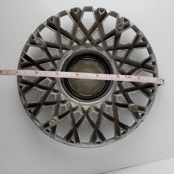 Оригинальный хромированный колпак центральной ступицы колеса 1978 Ford Mustang II - Изображение 4 из 4