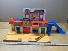 Vintage Fisher Price Little People Main Street 1986