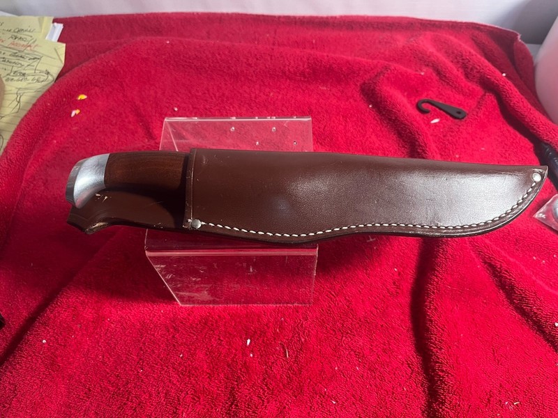 Vintage Cutco Serrated Fixed Blade Hunting Knife  # 1069w/Leather Sheath