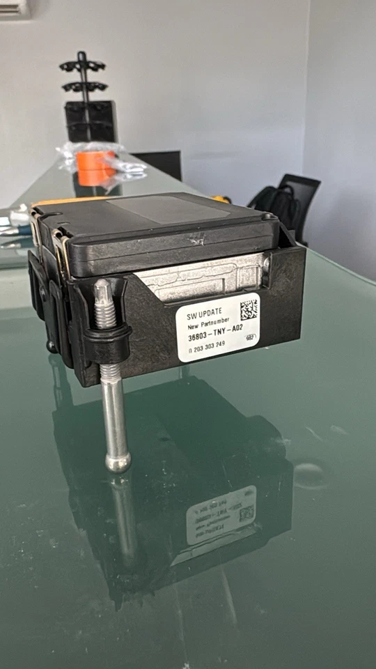 Honda Radar Sensor 36801-TNY-A03 Bosch 0203302890 ACC CMBS New OEM - Image 3 of 4