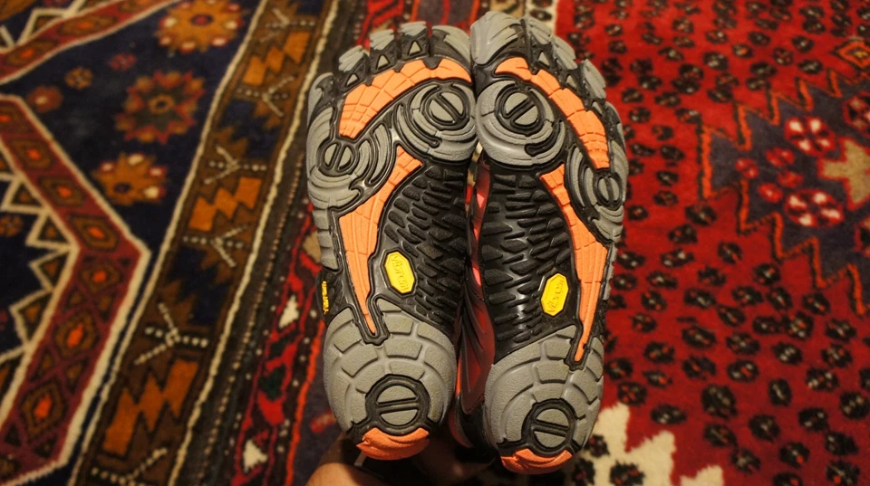 Zapatos de entrenamiento cruzado para mujer Vibram FiveFingers V-Train talla EE. UU. 7-7,5 17W6604 Foto 4 de 4