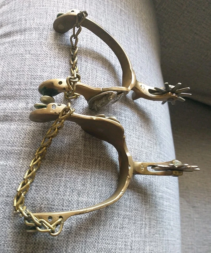 Espuelas de bronce Buerman con caballo de níquel estampado con ancla  Foto 2 de 4