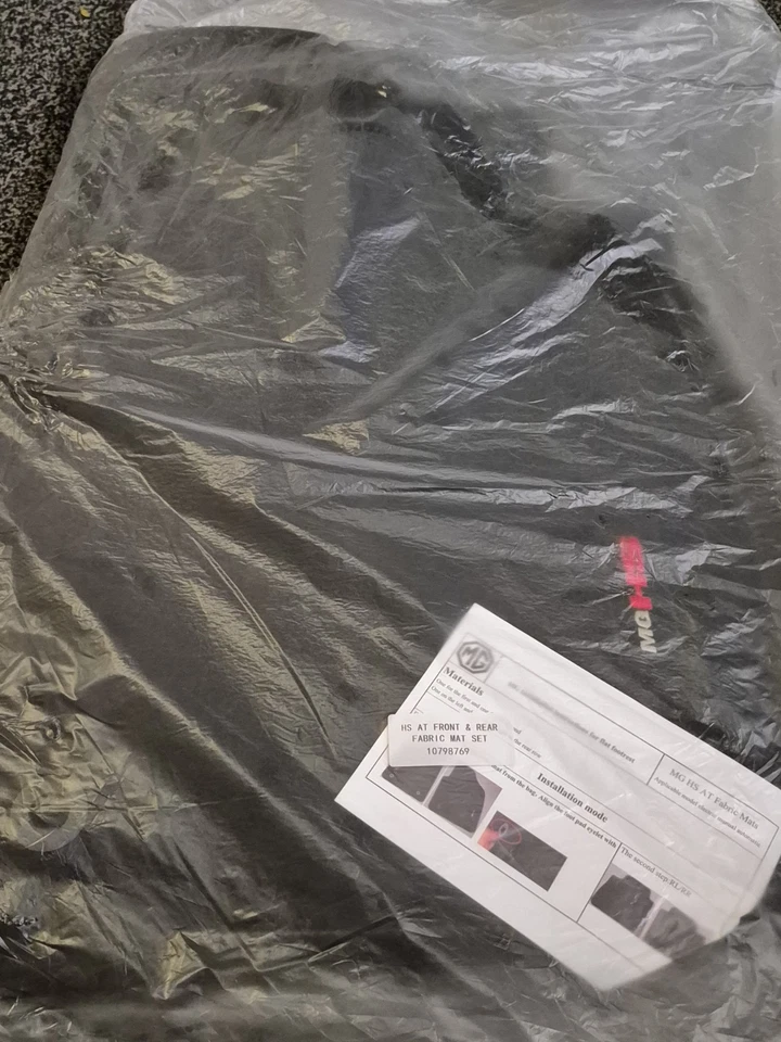 Brand New Genuine New MG HS HS Premium Fabric Floor Mats 10798769 - Image 3 of 4