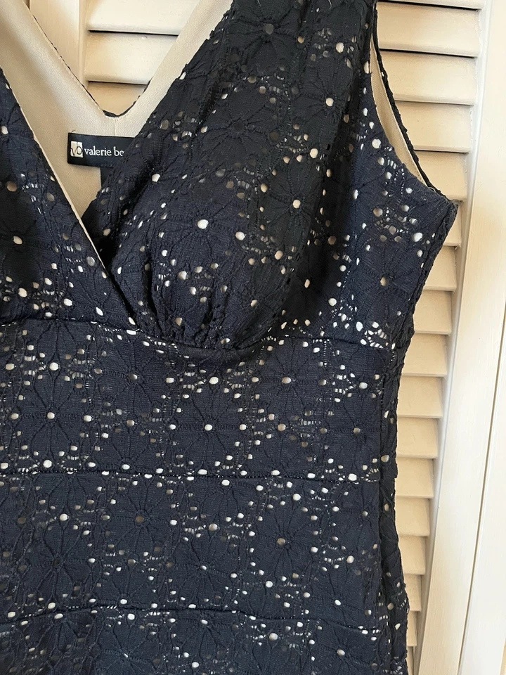 Valerie Bertinelli 连衣裙 12 码黑色孔眼镂空弹力鸡尾酒会 — 第 3/4 张图片