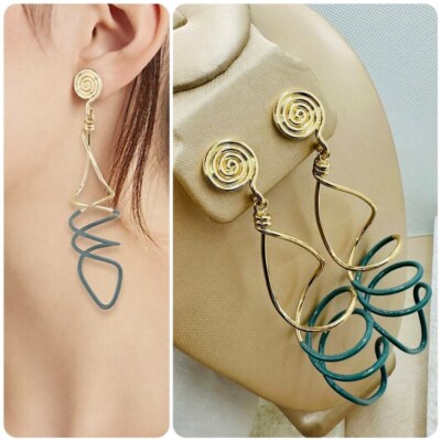 Tory Burch Roxanne Circle Stud Earrings Rolled Brass/Pale  Tory Burch Earrings(Brand New) display picture 1