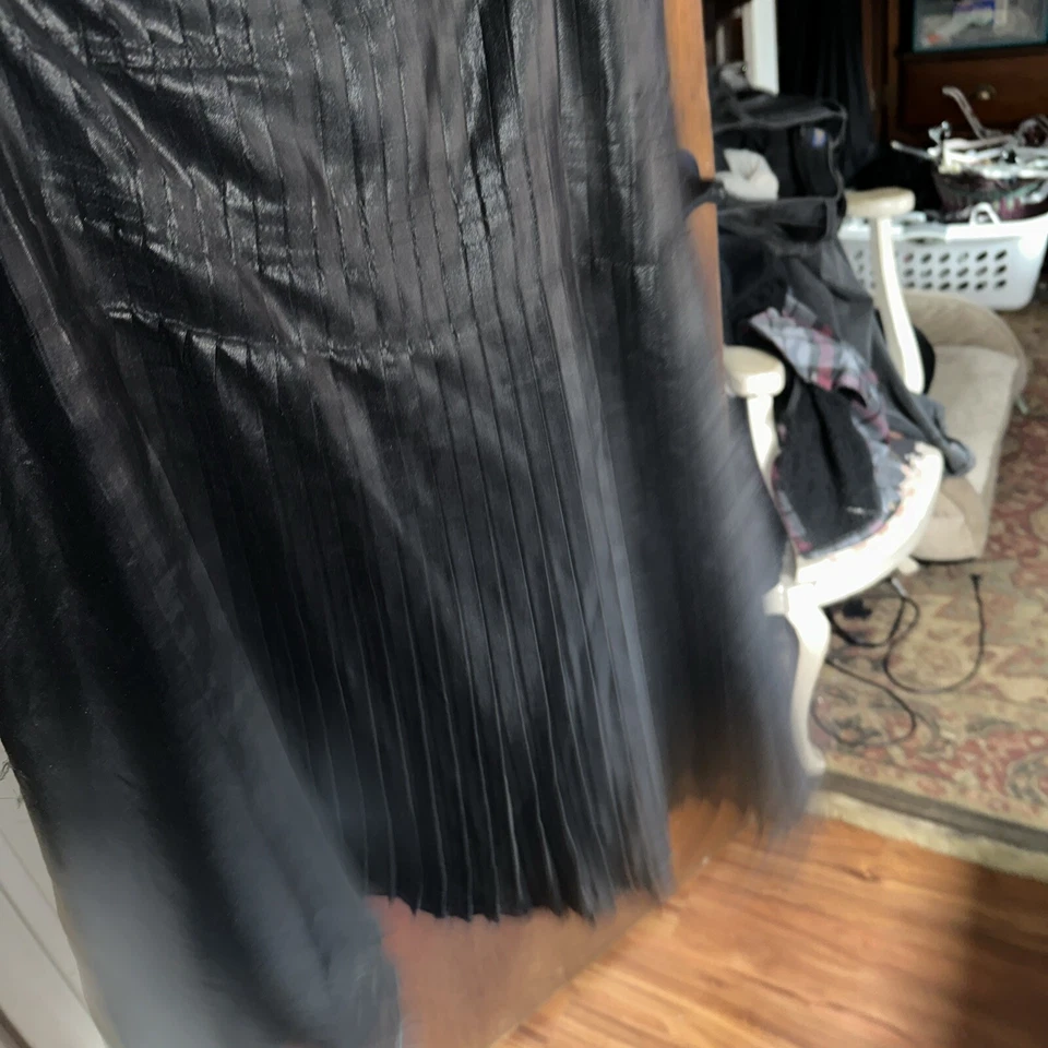 Saia Isda & Co Feminina Preta Transparente Tamanho G 100% Seda - Imagem 3 de 4