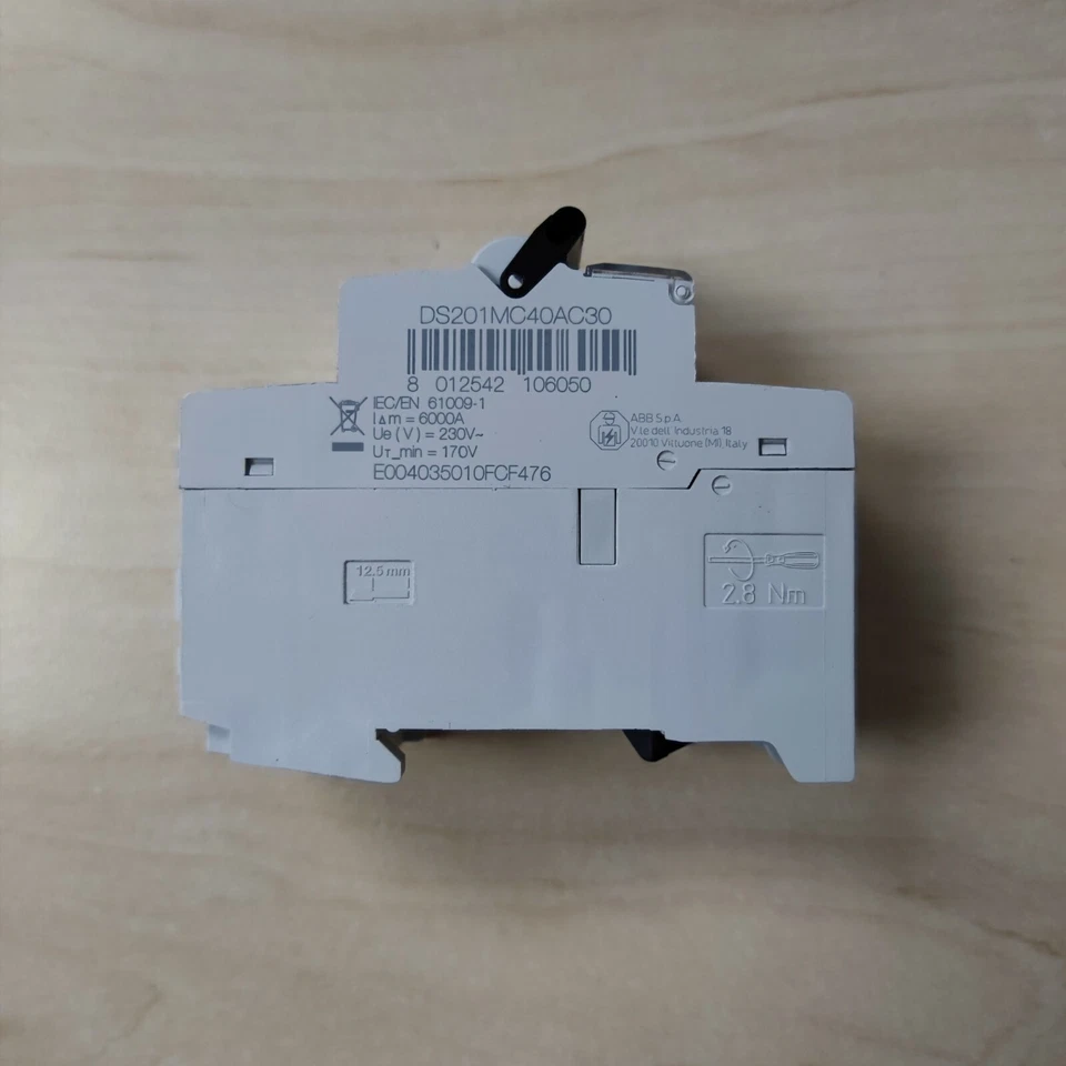 (RCBO) ABB 2CSR275040R1404 / DS201 MC40 AC30, 1P+N, 40A, 230/240V AC, Icu 15kA - Bild 3 von 4