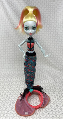 Mattel Monster High G2 Lagoona Blue Ghoul to Mermaid Transformation Doll