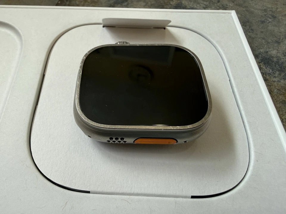 Apple Watch Ultra 1st Generation 49mm Titanium - Image 2 of 4