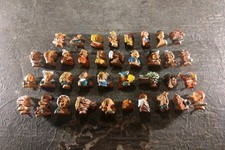 WHW Konvolut 37 Ton Figuren Keramik Sammlung Abzeichen Winterhilfswerk 2WK 2WW