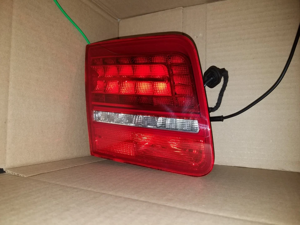 2008 2009 2010 AUDI A8 QUATTRO S8 DRIVER LED LEFT TRUNK TAIL LIGHT LAMP INNER - Image 3 of 4