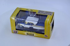 164 M2 Machines Auto-thentics 1957 Mercury Turnpike Rare New In Box 32500