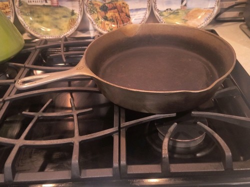 Wagner Ware Sidney -0- Stylized Logo 1059C #9 Cast Iron Frypan