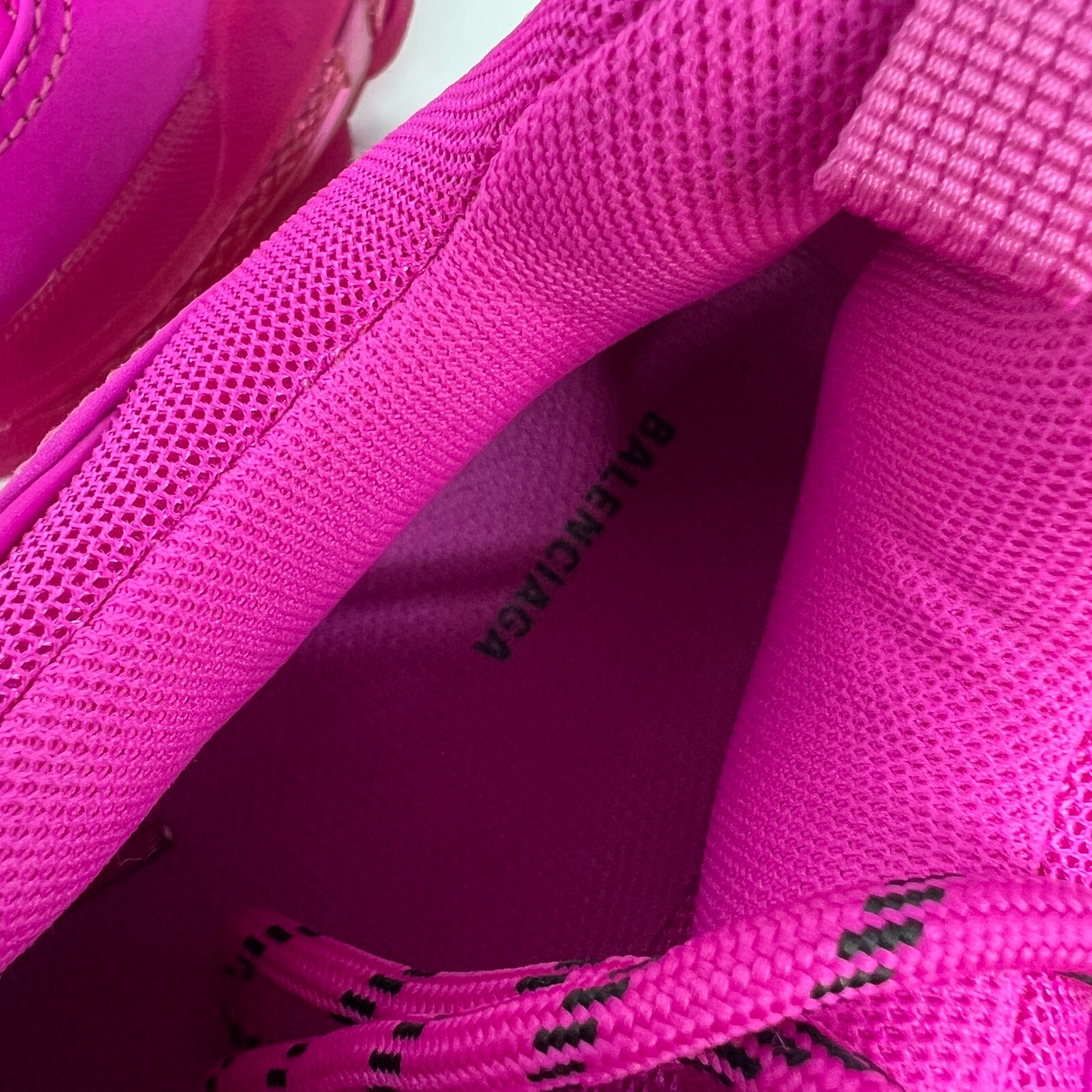 Balenciaga Triple S Sneakers Shoes Mens Size 41 Clear Sole Pink Logo Lace Up NEW thumbnail 13