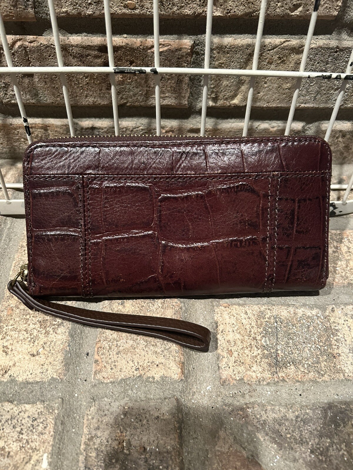Fossil JORI Zip Clutch Brown Croc Embossed Leather