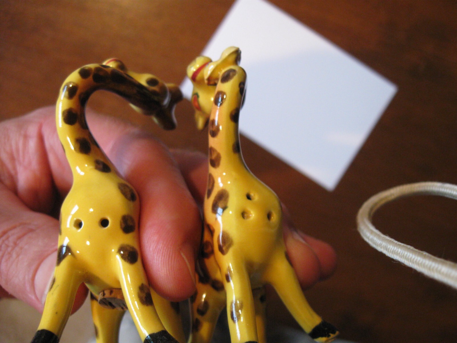 Vintage Intertwined Neck KISSING GIRAFFE Salt and Pepper Shakers JAPAN