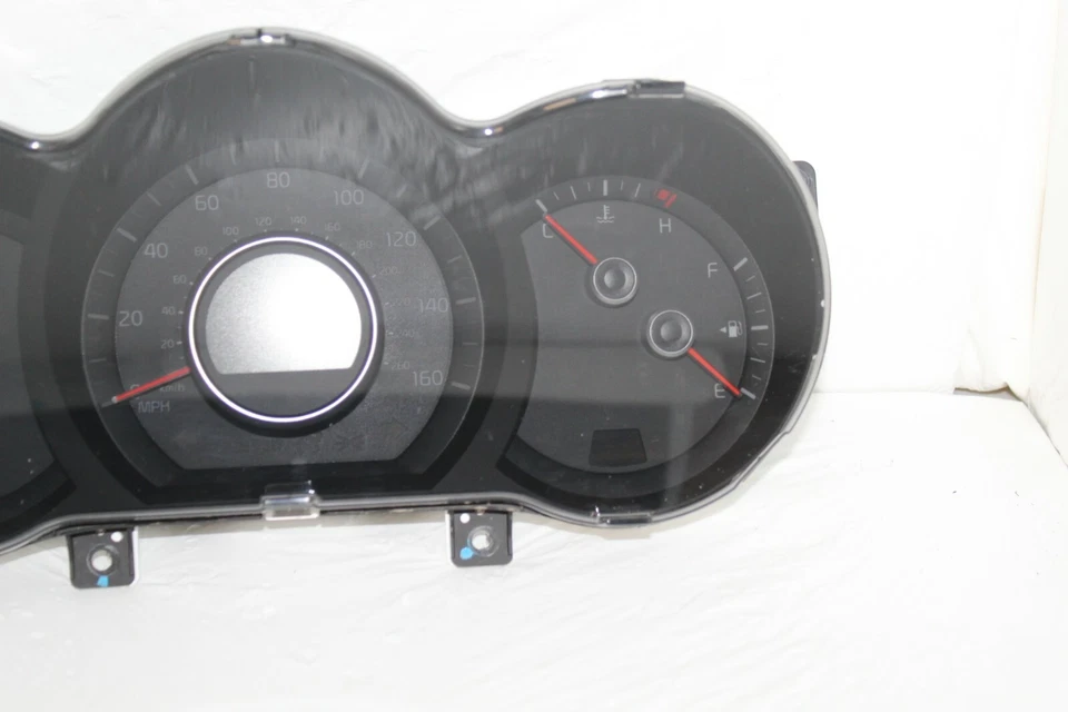 Cuadro de instrumentos velocímetro medidor de panel de instrumentos Kia Optima 2014 3.483 millas Foto 2 de 4