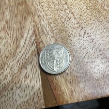 2013 UK £1 / 1 pound coin - Shield of the Royal Arms
