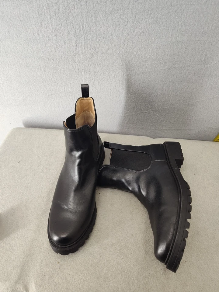 Journee Collection Botas Mujer Talla 8.5 Negro Chelsea Lug Suela Zapatos Sin Cordones Foto 4 de 4