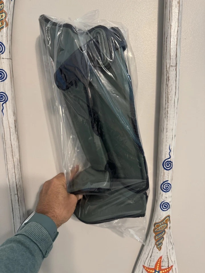 Brand New *Genuine* Twins SGL10 Shin Guards Size Medium Olive  (No Tariffs!) - Image 4 of 4