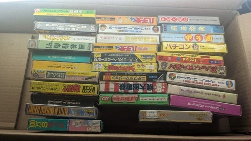 Lot of 30 Nintendo Famicom Games - CIB - Complete