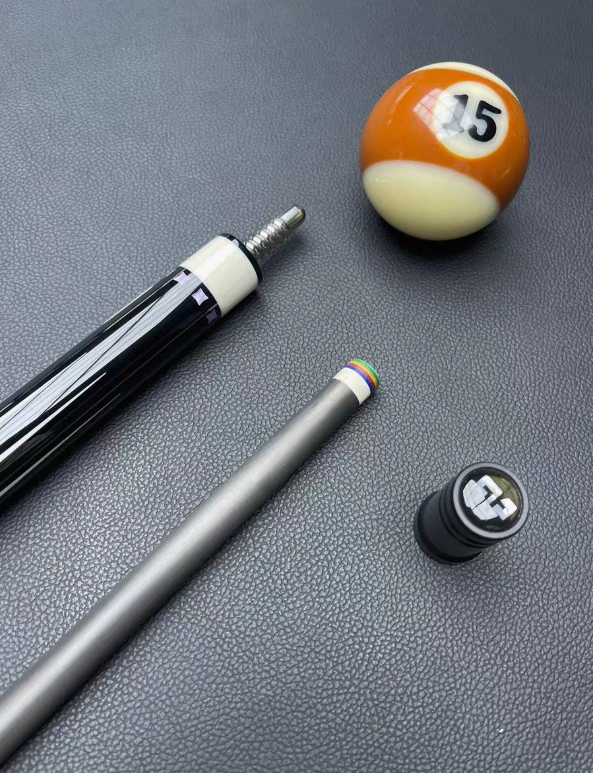 Tarik Light Shadow Series Pool Cue – Carbon Tube + Abalone/Inlay Forearm