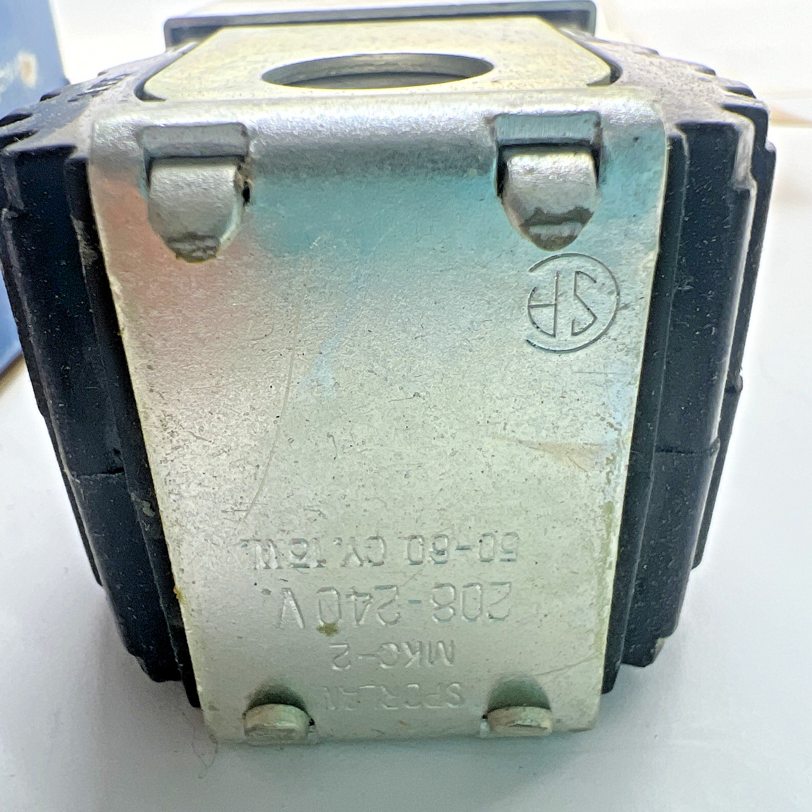 NOS Sporlan MKC-2 Solenoid Valve Coil 120 VAC 208-240v 50-60cy 15w in worn box