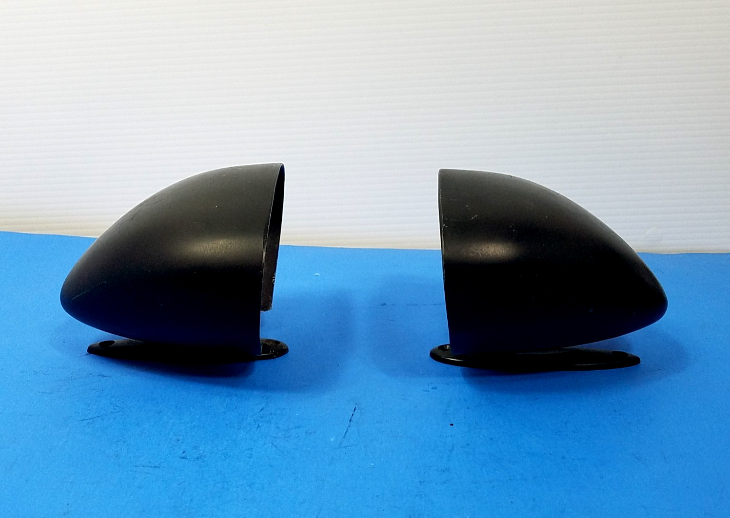 Pair of Vintage Sebring style Fender / Door mirrors Classic Racing accessory
