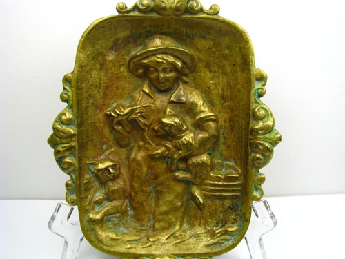 SOLID BRASS PLAQUE ASHTRAY TRAY PICTURE "Boy teases a Dog" France ca1900s Excel - Picture 6 of 12