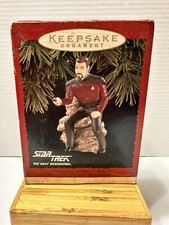 1996 Hallmark Keepsake Ornament STAR TREK The Next Generation TNG William Riker