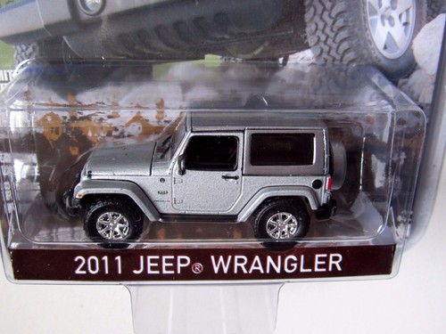 Greenlight Serie 2 Jeep 70th Anniversary 2011 Jeep Wrangler silber - Bild 7 von 8