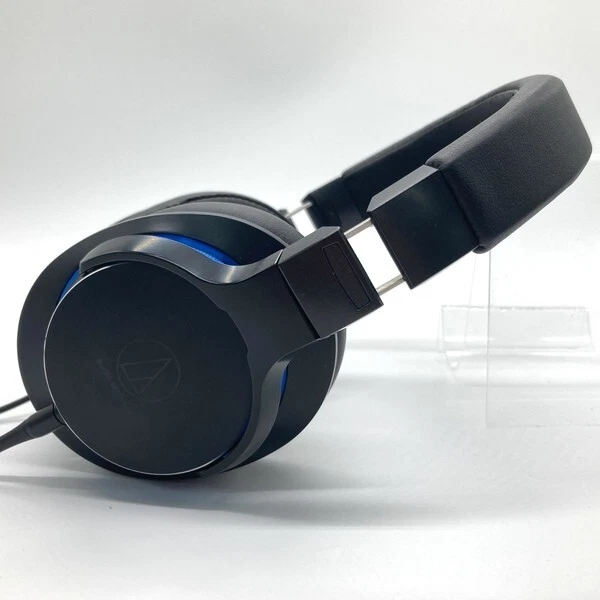 Audio Technica ATH MSR7b BK Black Dynamic Sealed Type Headphones