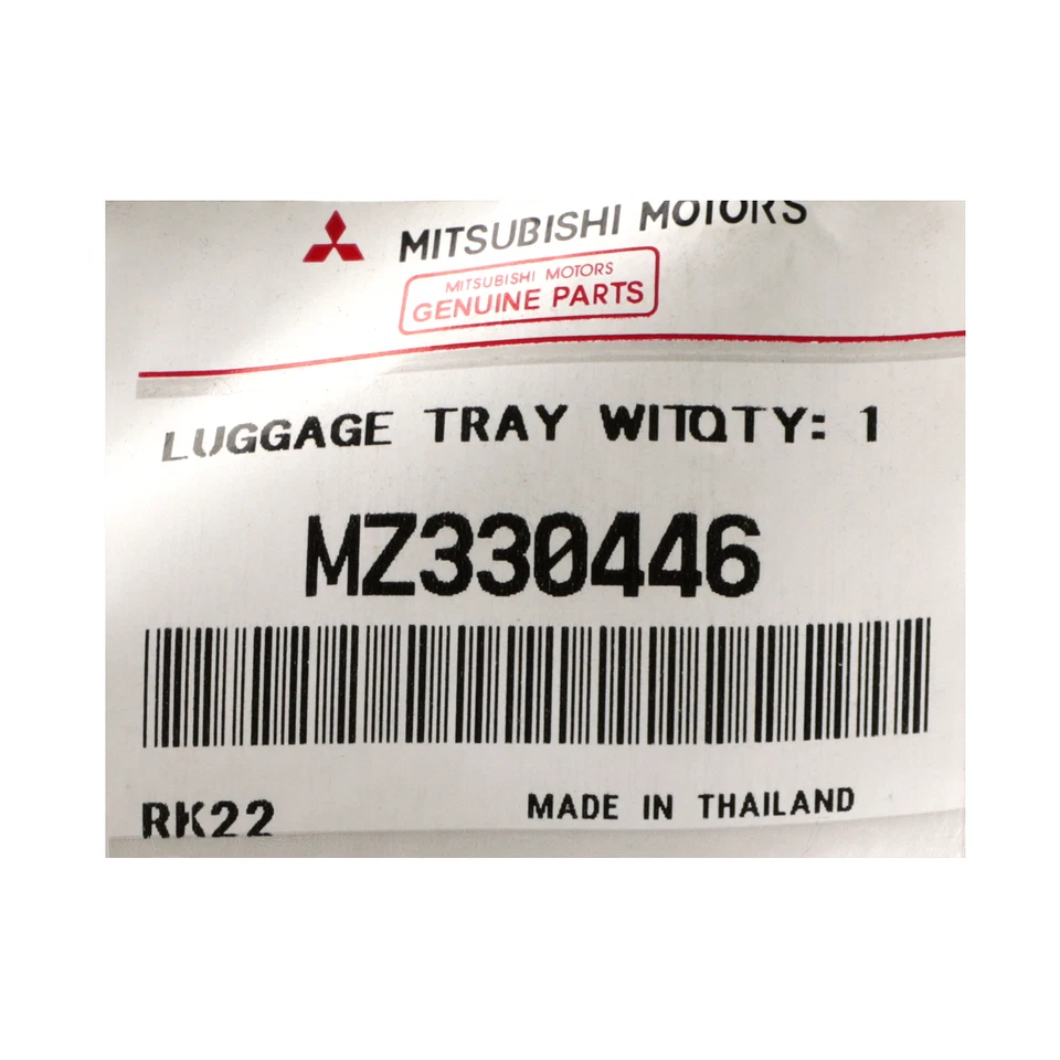 Bandeja de carga de plástico negra genuina Mitsubishi Mirage y G4 2014-2023 OEM MZ330446 Foto 4 de 4