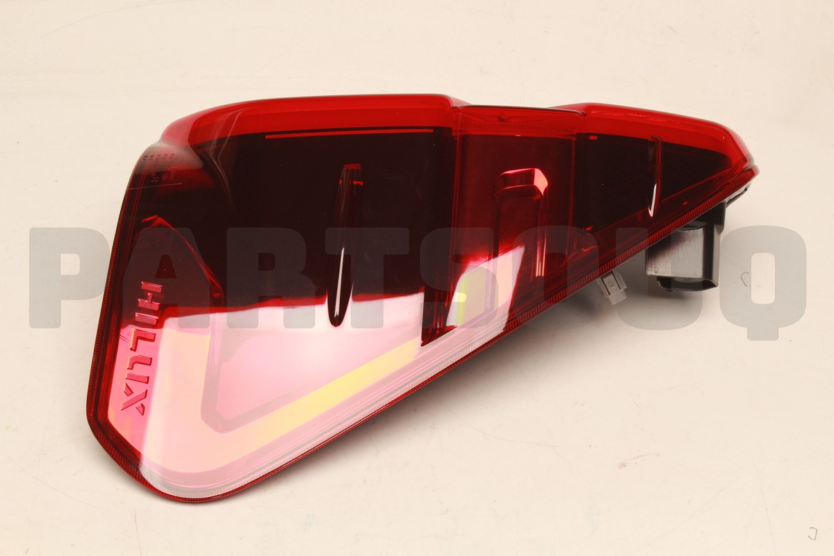 815510K690 Genuine Toyota LENS & BODY RR COMB 81551-0K690 | eBay