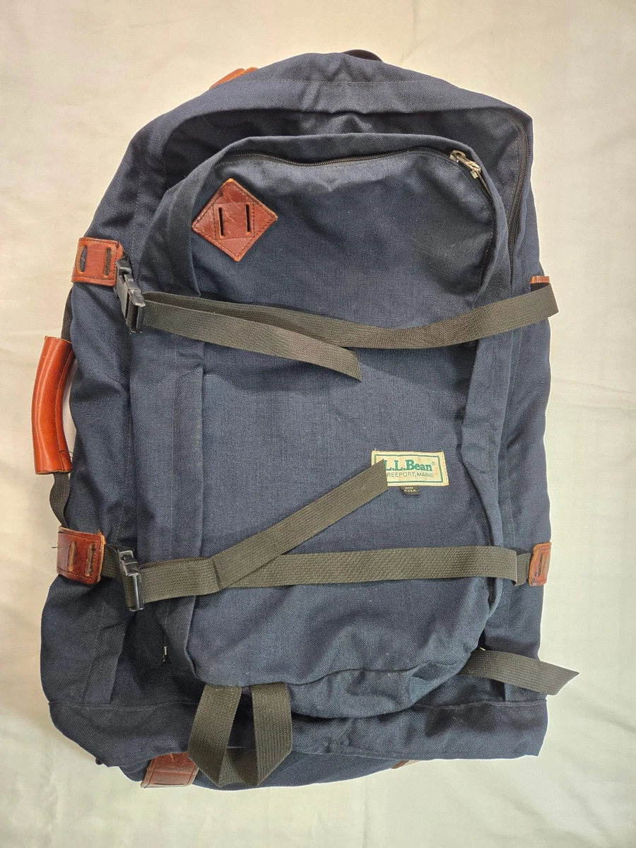 L.L. Bean Men display picture 3