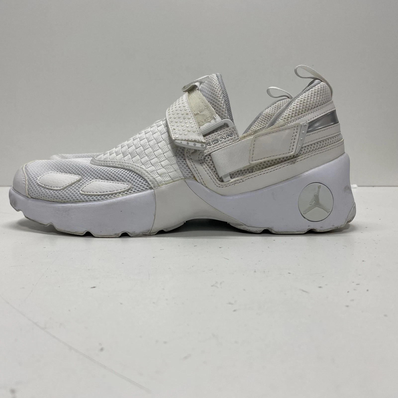 Sneakers Jordan donna bianche sportive con cinturino stile US taglia 10 5