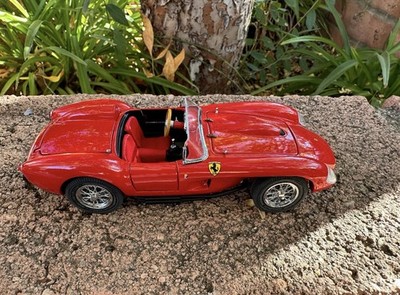 Danbury Mint 1958 Ferrari 250 Testa Rossa Excellent Condition 1:24 Scale