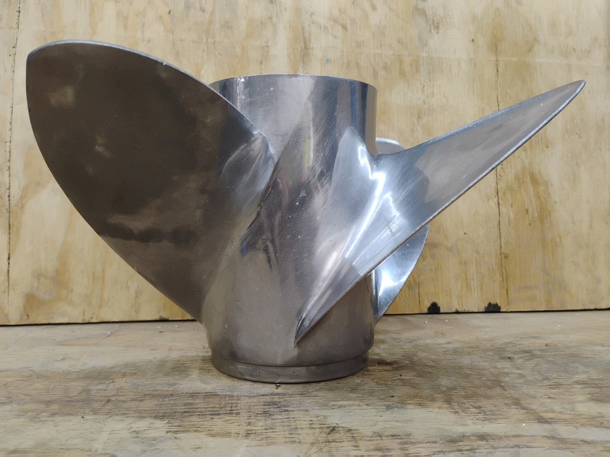 Mercury Offshore 4 Blade Prop 48-825902 A45 21p Propeller for sale Mercury Offshore 4 Blade Prop 48-825902 A45 21p Propeller for sale