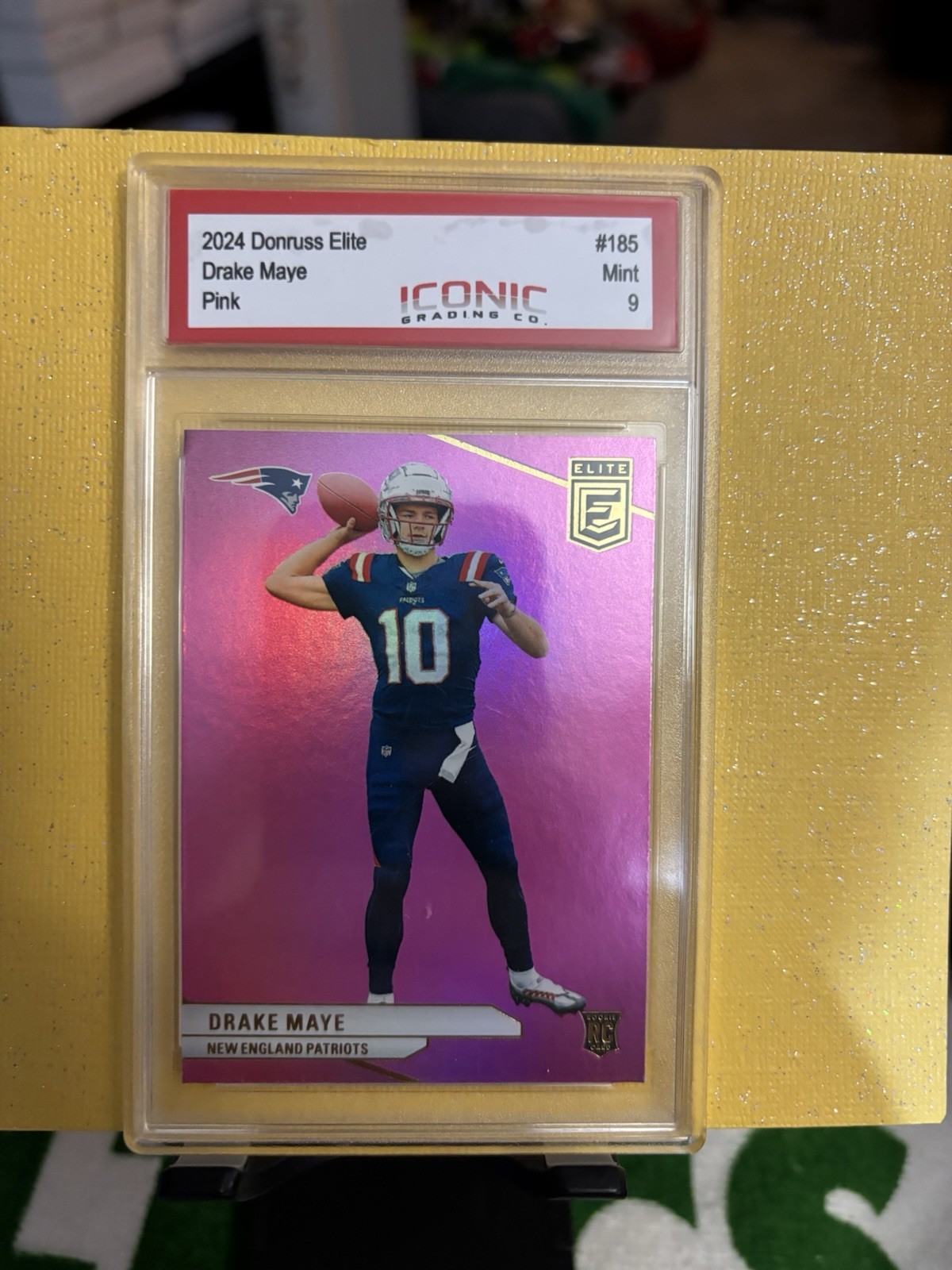2024 Donruss Elite Drake Maye Pink RC # 185 Graded Mint 9