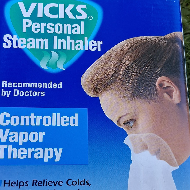 Vicks Personal Steam Inhaler V1200 Controlled Vapor Therapy for Cold Nose/Throat