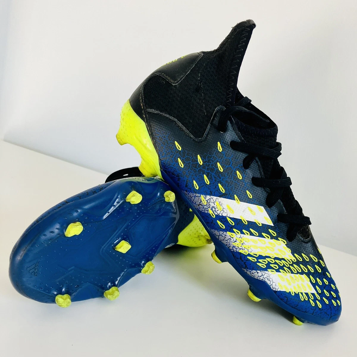 Predator gialle clearance