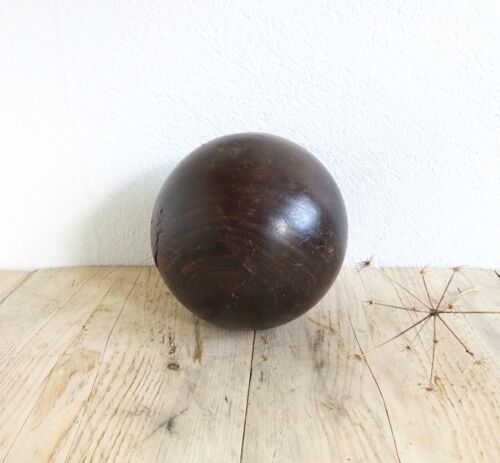 Antique lignum vitae skittle ball 5 3/4" over 2kg, large wooden sphere, wood orb - Picture 2 of 5