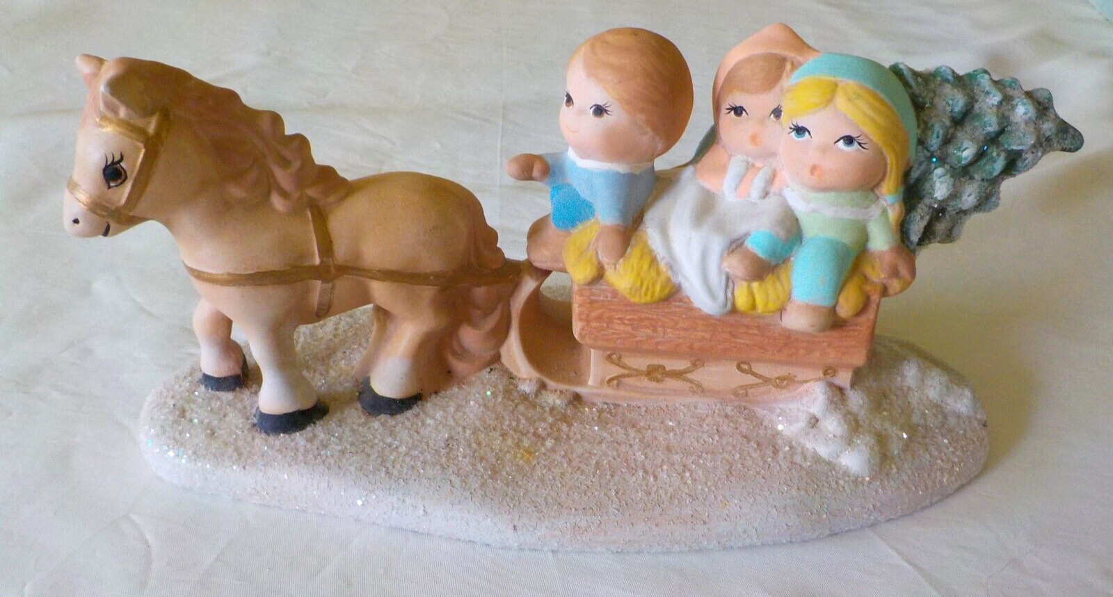 Ceramic Music Box O Christmas Tree Hobbyist Children Sleigh Horse Vintage WORKS