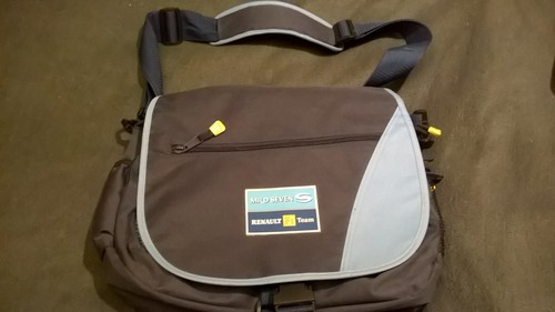RENAULT F1 TEAM MILD SEVEN LAPTOP-TASCHE NIE BENUTZT TASCHE KURIER FORMULA 1