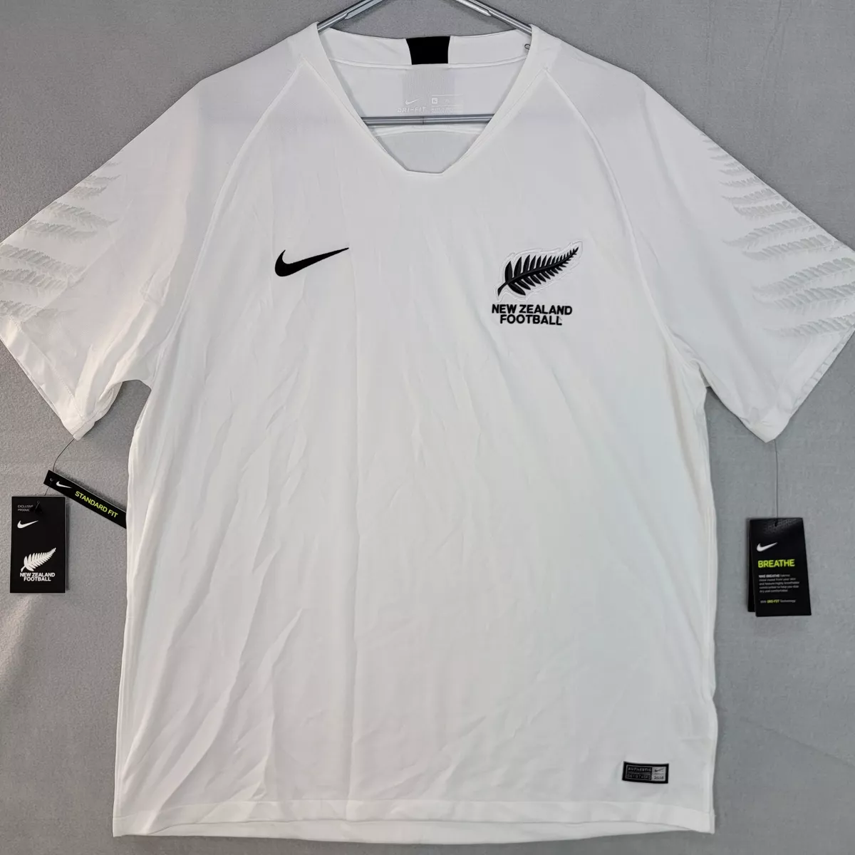 bolvormig Indrukwekkend Bevestigen New Zealand Football 2018 Nike Soccer Jersey Breathe Dri-Fit White Mens XL | eBay bolvormig Indrukwekkend Bevestigen New Zealand Football 2018 Nike Soccer Jersey Breathe Dri-Fit White Mens XL | eBay