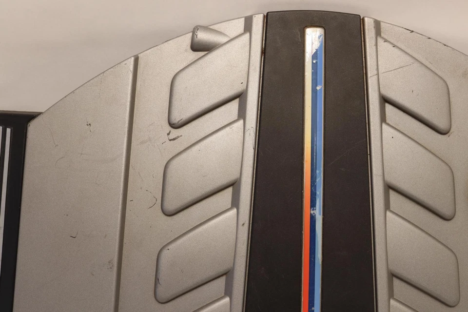 2010-2014 BMW X5M 4.4L ENGIEN MOTOR APPEARANCE TOP COVER PANEL OEM - Image 4 of 4