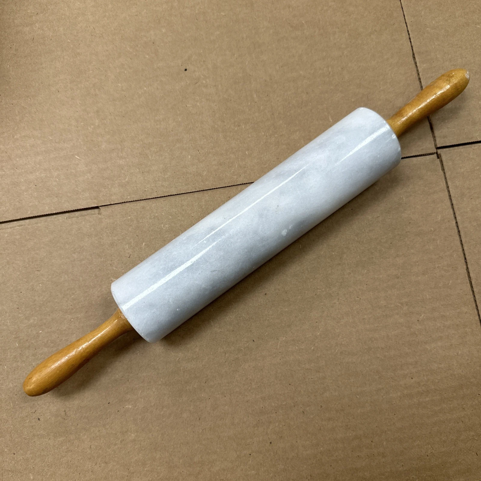 VTG White Marble Rolling Pin 18” Pastry Dough Cold Stone Fondant Roller Wood
Opens in a new window o