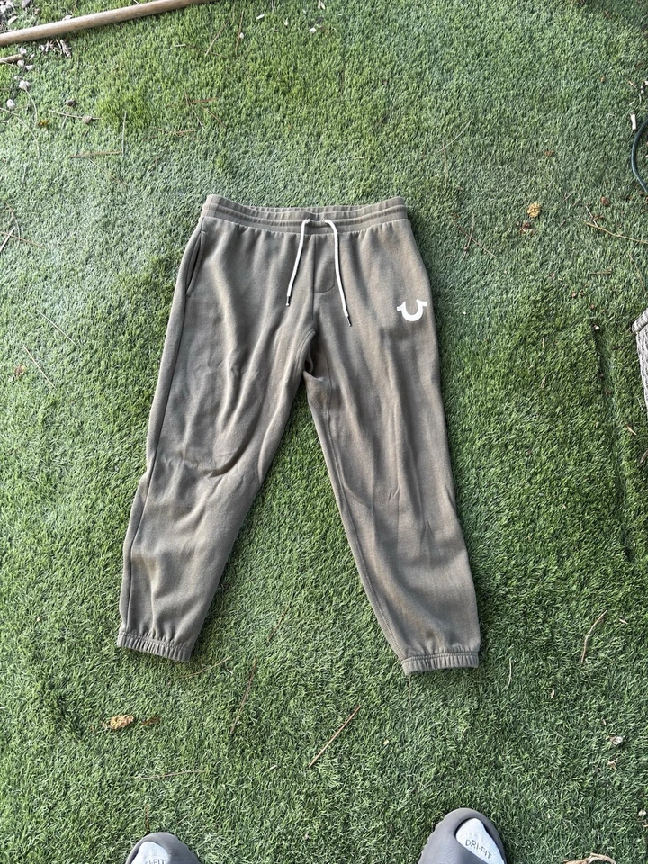 True Religion 2 piezas Sudadera Verde Oliva Para Hombre Polar Chándal Conjunto de Regalo Nuevo con Etiquetas Foto 2 de 4