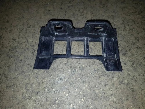 BMW 5 E39 Stoßstangenhalterung hinten links 51111970389 2.50 Petrol 33753067