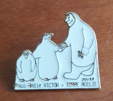 Pin's Paul Emile Victor Terre Adélie Email Cloisonné signé APP
